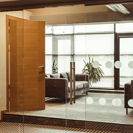 Promenade Hotel 5*